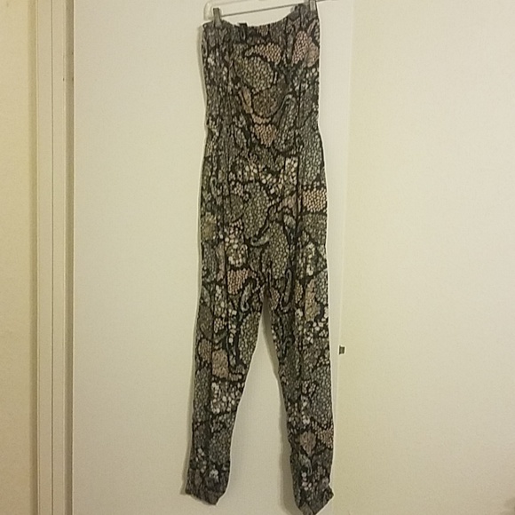 jumpsuit - Picture 1 of 3